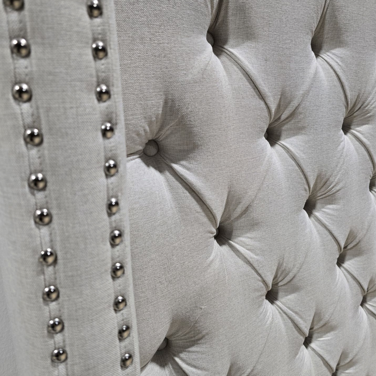 Hugh King Linen Upholstered Platform Bed